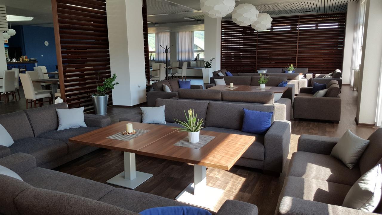 Nitrianske Rudno Hotel Banik מראה חיצוני תמונה