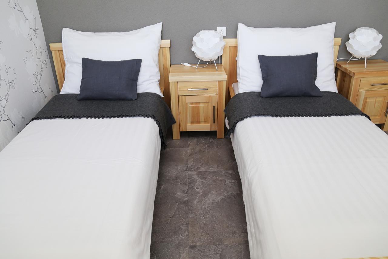Nitrianske Rudno Hotel Banik מראה חיצוני תמונה