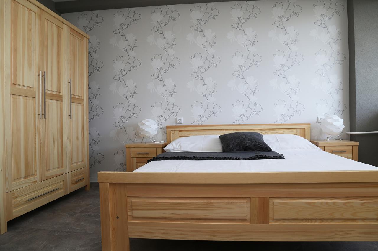 Nitrianske Rudno Hotel Banik מראה חיצוני תמונה